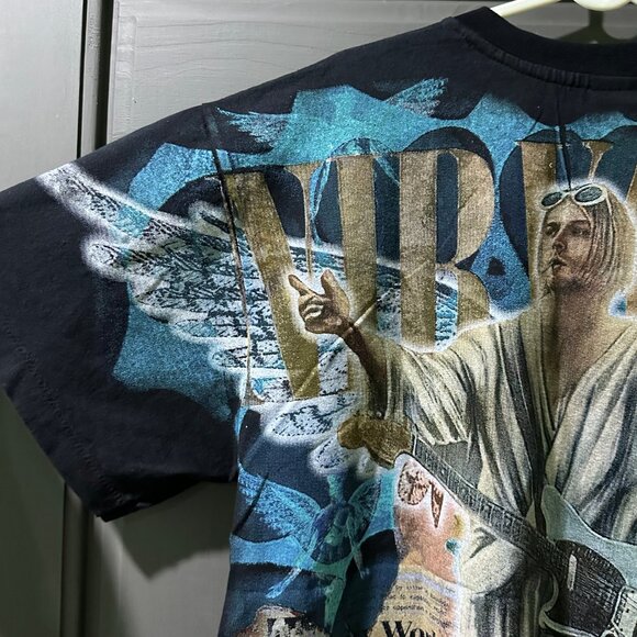 Nirvana Kurt Cobain Jesus Heart Shaped T-Shirt XL Tultex - Picture 5 of 6